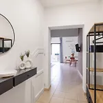 Of Living Centro Storico Apartmán *
